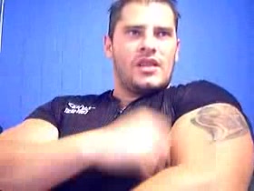 BIG BOY BIG PECS SHIRT OFF FLEX!