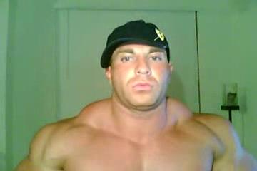 bodybuilder flexer