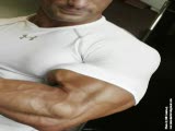 bicep grows!!