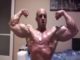 HOT & RIPPED !