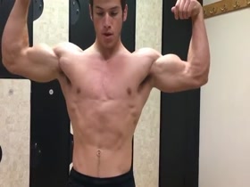 Elijah Physique