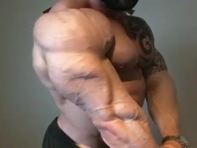 Thumb 16