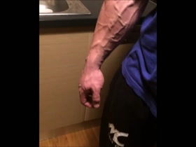 Thumb 1