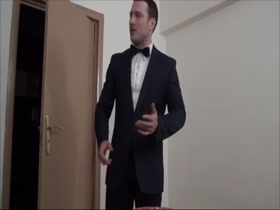 Waiter Hulks Out
