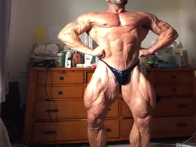 Gavin Gibson 04 - Posing