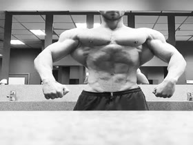 Dmitriy Vorotyncev IFBB Pro