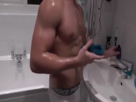 Thumb 4
