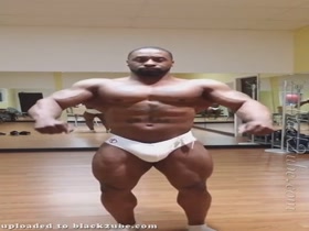 Dectric - Posing and Bulging