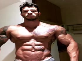 Aesthetic Muscle - Kell Ferreira - Posing & Training Compilation
