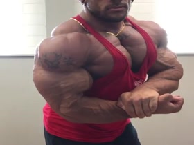 Shawn Smith - Really Huge and Really Hot