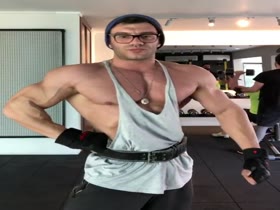 Thumb 14