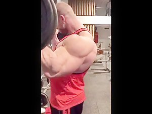 Krizo Baby Biceps